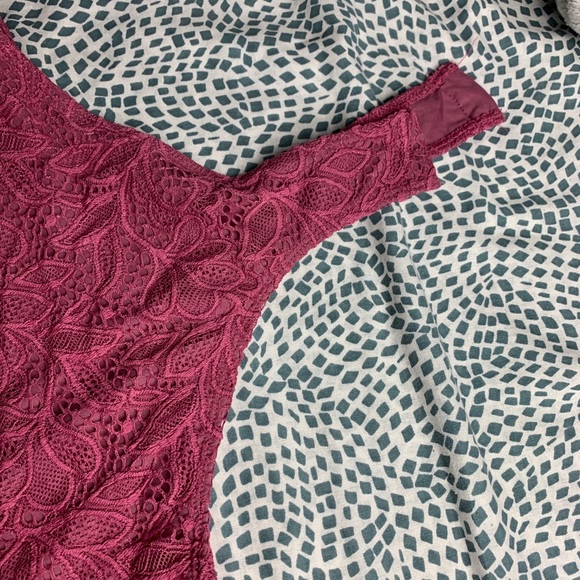 Lace scoop neck long sleeve bodysuit - Picture 6 of 9